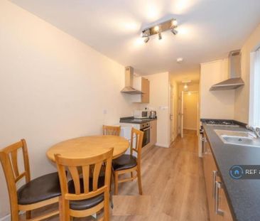 1 bedroom in a house share to rent - Photo 5