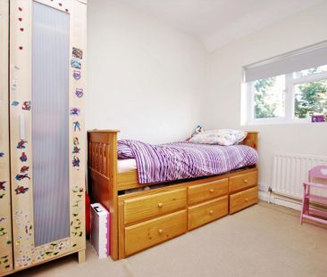 3 bedroom semi-detached house to rent - Photo 5