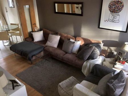 57 Ravenhill Parade, Belfast, BT6 8NU - Photo 2