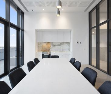 6405/500 Elizabeth Street, Melbourne - Photo 2