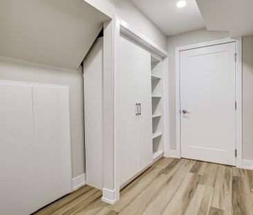 For Lease - 265 Dearborn Boulevard, Waterloo, Ontario - Photo 2