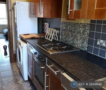 1 bedroom in a flat share to rent - Photo 6