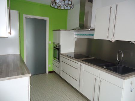 Location Appartement 4 pièces 78m² FOURCHAMBAULT 58600 - Photo 3