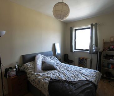 2 Bedroom Property To Rent - Photo 2