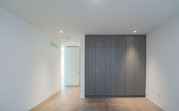 For Lease - 119 Cumberland Drive, Mississauga, Ontario - Photo 1