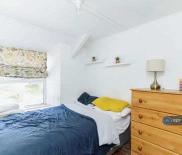 2 bedroom end of terrace house to rent - Photo 6