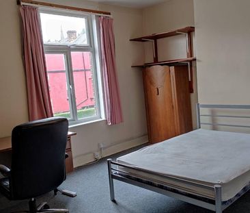 5 bedroom house share to rent - Photo 3