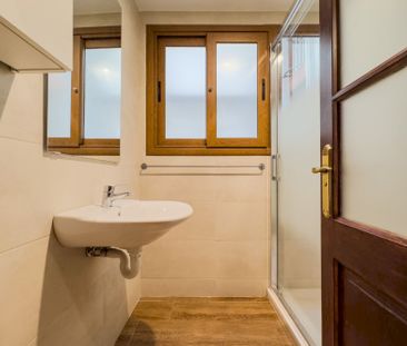 Room with double bed in Avinyó street - Photo 5