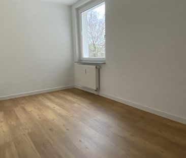 Für Sie renoviert.! Drei Zimmer Dachgeschoßwohnung am Domagkweg mit... - Photo 6