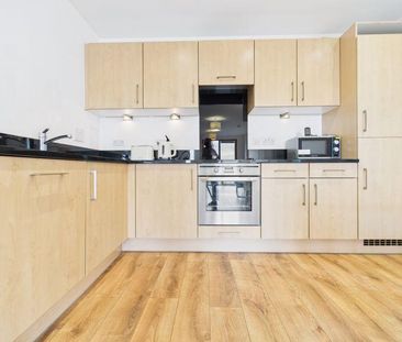 2 bedroom apartment to rent - Photo 4