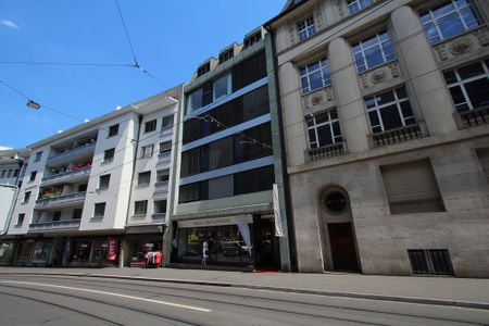 MODERNE UND CHARMANTE 2.5-ZIMMERWOHNUNG IM HERZEN VON BASEL - Photo 4