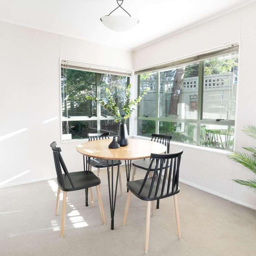 Centrally located oasis - Photo 1