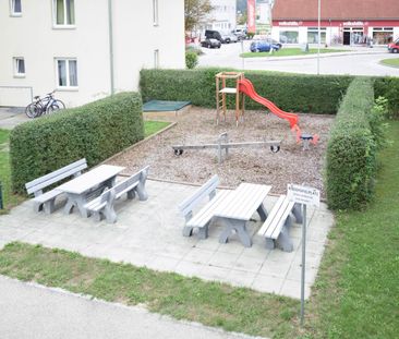 3- Zimmer Wohnung inkl. Loggia und Tiefgaragenparkplatz! - Photo 1