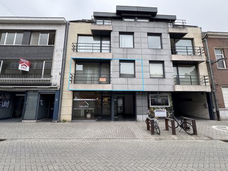 Ruim appartement met terras in hartje Bornem - Photo 5