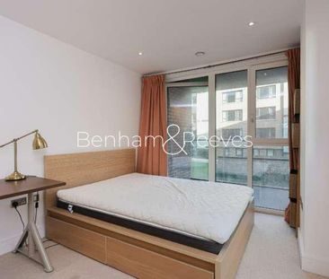 Winchester Square, Surrey Quays, SE8 - Photo 3