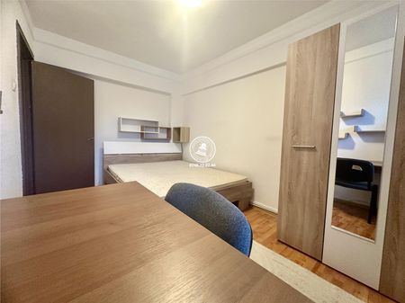 Apartament 3 camere de inchiriat Centru - Photo 3
