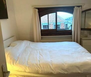 APPARTEMENT MANSARDÉ 2½ PIÈCES À GENÈVE - CENTRE, MEUBLÉ, DURÉE DÉT... - Foto 5