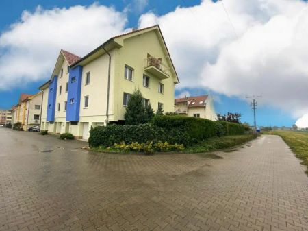 NABÍDKA PRONÁJMU CIHLOVÉHO BYTU 2+KK VE ŠLAPANICÍCH U BRNA - Photo 2