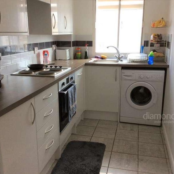 Lampton Road, Hounslow, TW3 - Photo 1