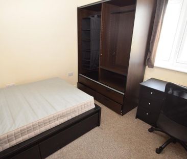 4 bedroom townhouse to rent - Photo 5