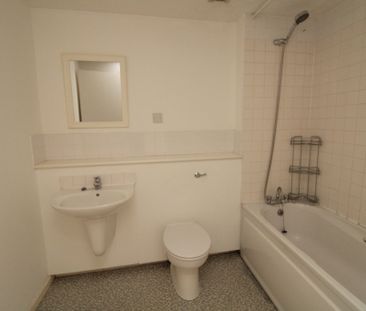 £1,200 - To Let - Photo 6