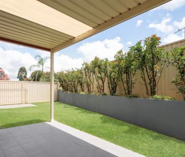 20/221A Waterworth Drive, Mount Annan NSW 2567 - Photo 2