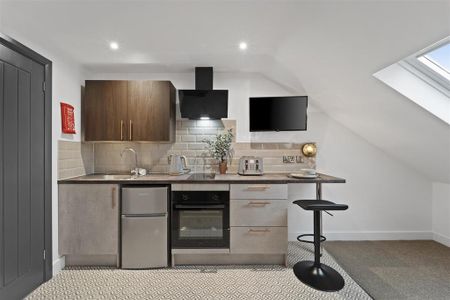 Studio to rent - Photo 2