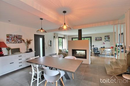 Location Maison 7 pièces 190m² ST REMY LES CHEVREUSE 78470 - Photo 2
