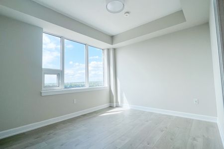 For Lease - 3200 William Coltson Avenue Unit# 815, Oakville, Ontario - Photo 2