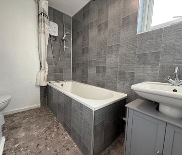 3 bedroom terraced house to rent - Photo 6