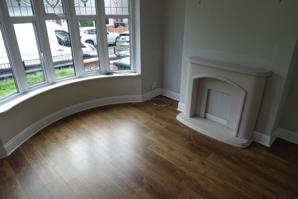 3 bedroom House To Let Total Size: 1023 SQ FT - Photo 1