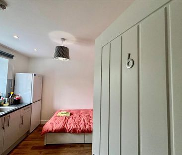 1 bedroom property to rent - Photo 1