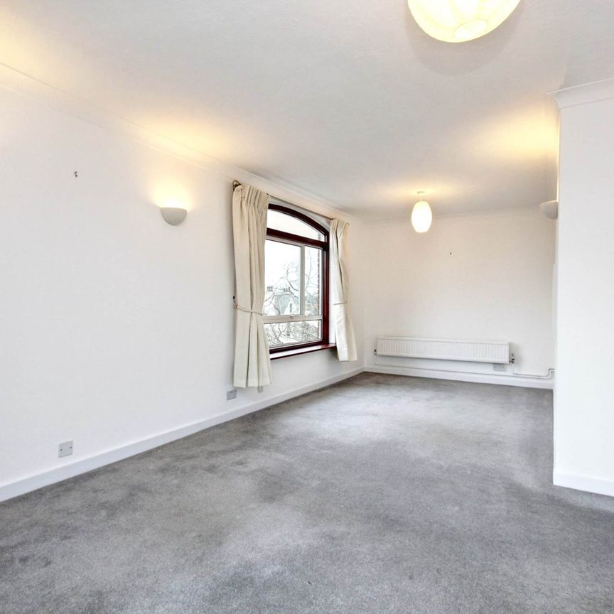 Westbury Court, Belsize Road - Photo 1