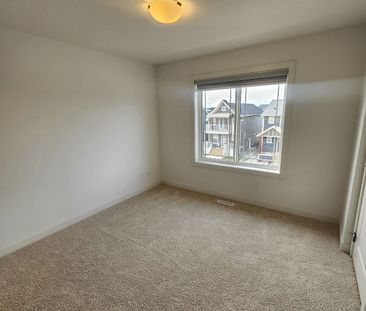 540 Seton Circle Southeast, Calgary - Photo 6