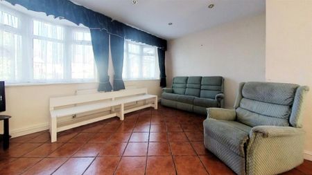 8 bedroom house to rent - Photo 2