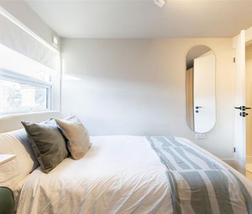 1 bedroom in a house share to rent - Photo 3