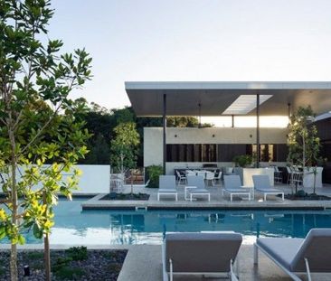 Morden townhome in great central location! - Photo 5