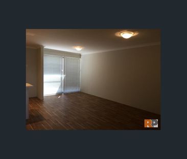 6/23 George Street, Gosnells, WA 6110 - Photo 2