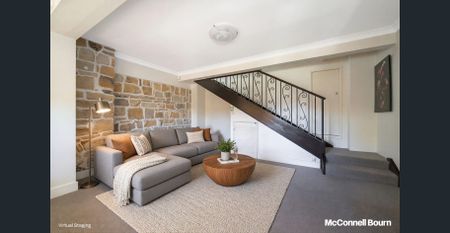 Grand Harbourside Family Living with Iconic City & Harbour Bridge Views - Photo 3