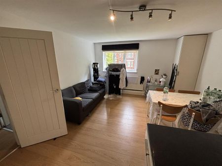 1 bedroom apartment to rent - Photo 4