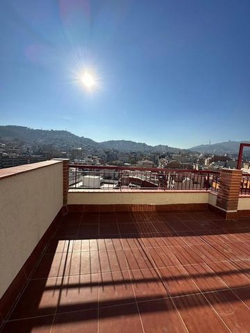 Passeig de Fabra i Puig, Barcelona, Catalonia - Photo 4