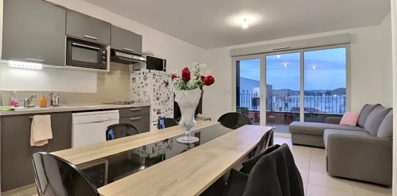 MONTFERRAND-PROXIMITE TRAM -T2 NEUF AVEC STATIONNEMENT BALCON - Photo 2