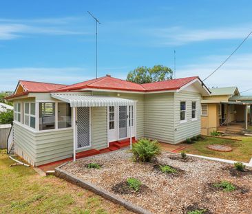 Renovated Home in Amazing Location... Move in Ready! - Photo 3