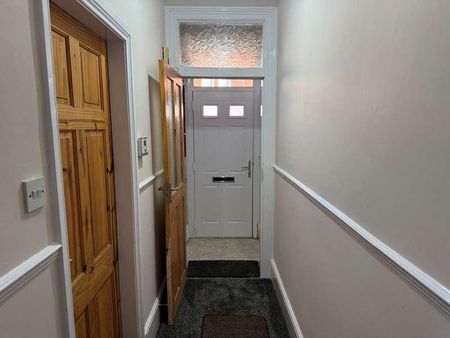 Willows Crescent, Birmingham, B12 - Photo 2