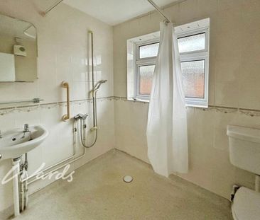 2 bedroom detached bungalow to rent - Photo 5