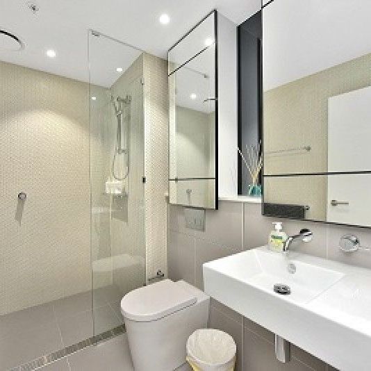 Unbeatable location from amazing unfurnished Darling Harbour apartment - Photo 1