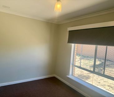 Coastal Living Made Easy – Walk to Scarborough Beach - Photo 4