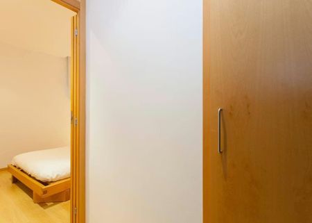 Carrer de Julián Romea, Barcelona, Catalonia 08006 - Photo 4