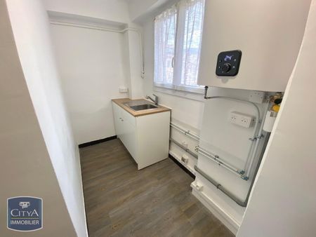 Location Appartement 2 pièces 47m² TOULON 83000 - Photo 2