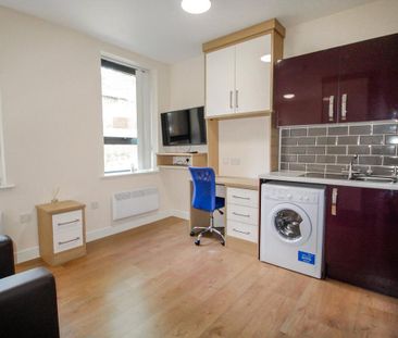 Studio to rent - Photo 1